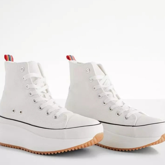 Madden Girl Winnona Platform Sneakers Size 8 White New - Picture 3 of 4